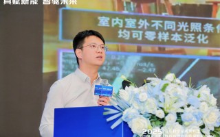 银河通用机器人创始人及CTO王鹤：合成数据赋能的具身大模型开启工商业场景规模化落地