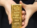 如何理解黄金的基础特性与价值？这些特性和价值如何体现？